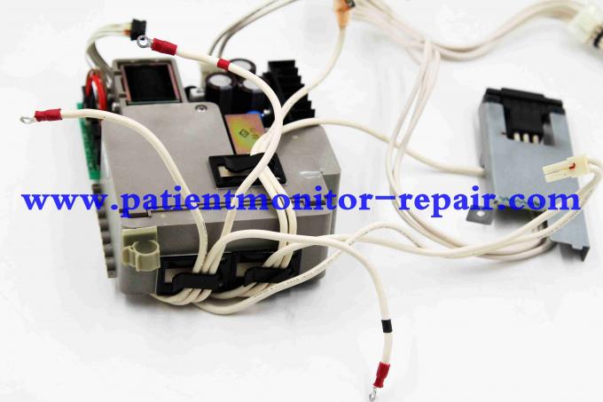 Defibrylator NIHON KOHDEN cardiolife TEC-7631C ma wbudowany HV-761V